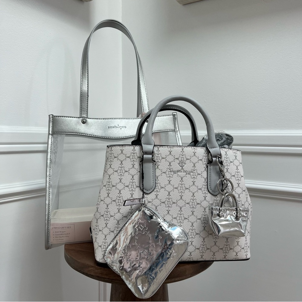 Nanette Lepore 4 piece Gift Set - Picture 1 of 11